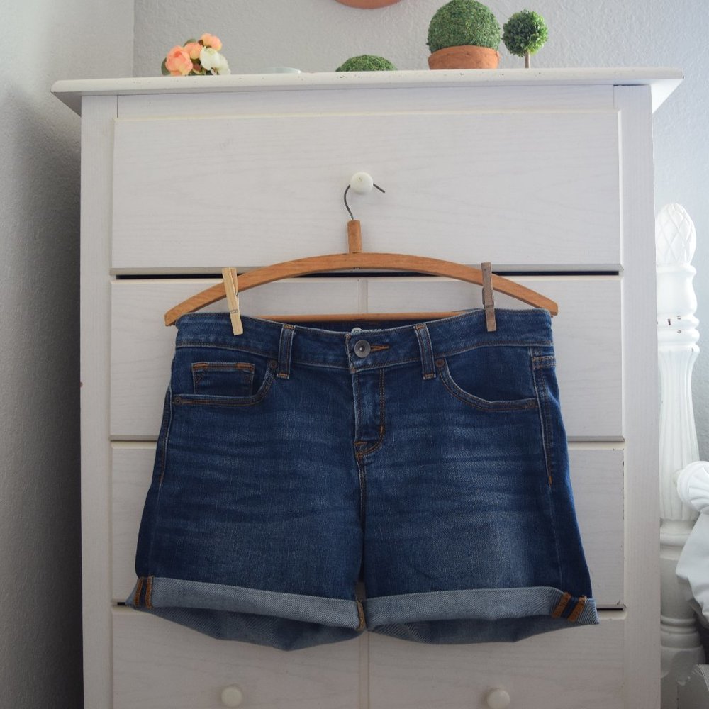 Midi Roll Cuff Medium Wash Jean Shorts